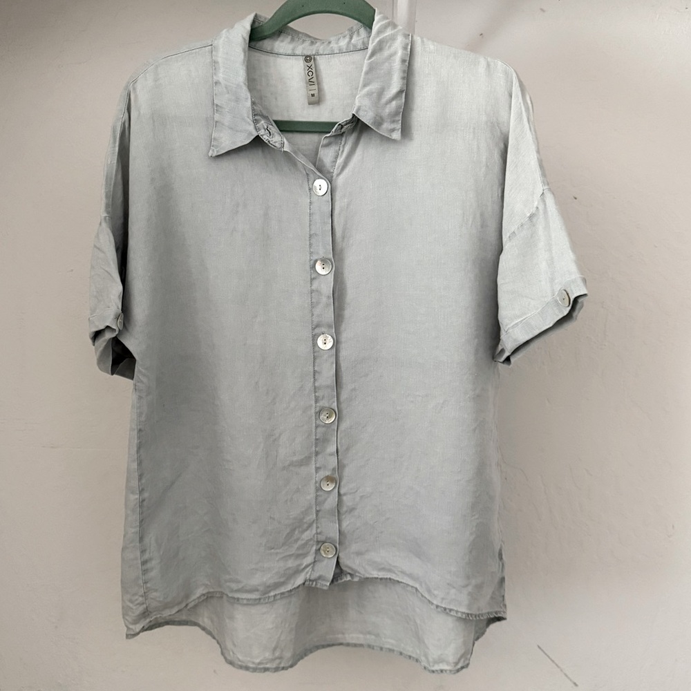 Bundle 3 for 50% off Y2K XCVI Gray Lightweight Linen Blouse with Shell Buttons